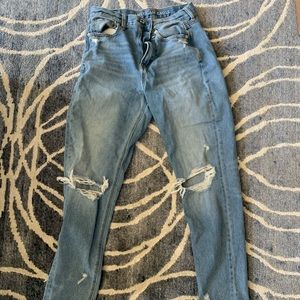 Women’s American eagle jeans